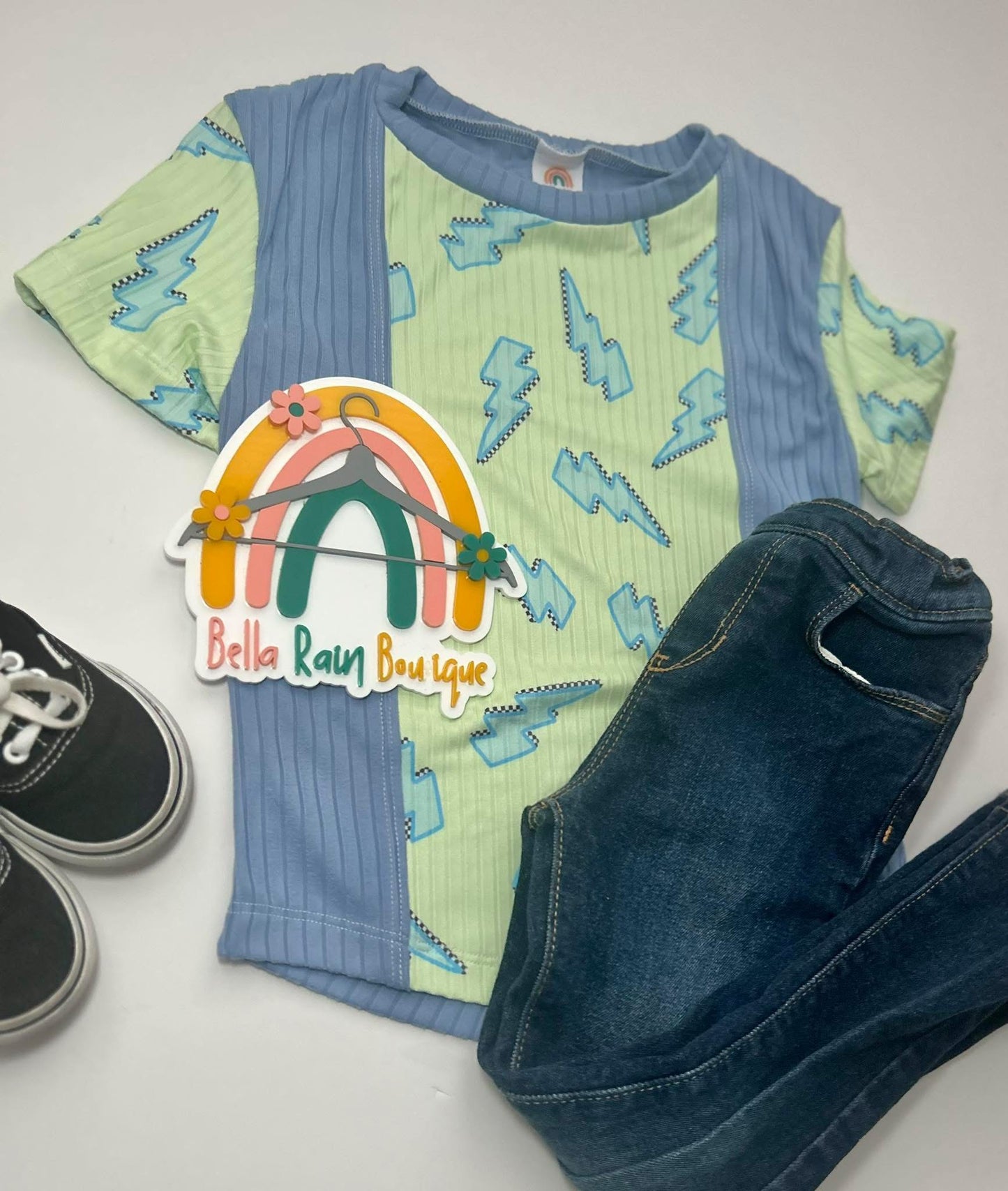 2T Beach Vibes Basic Tee