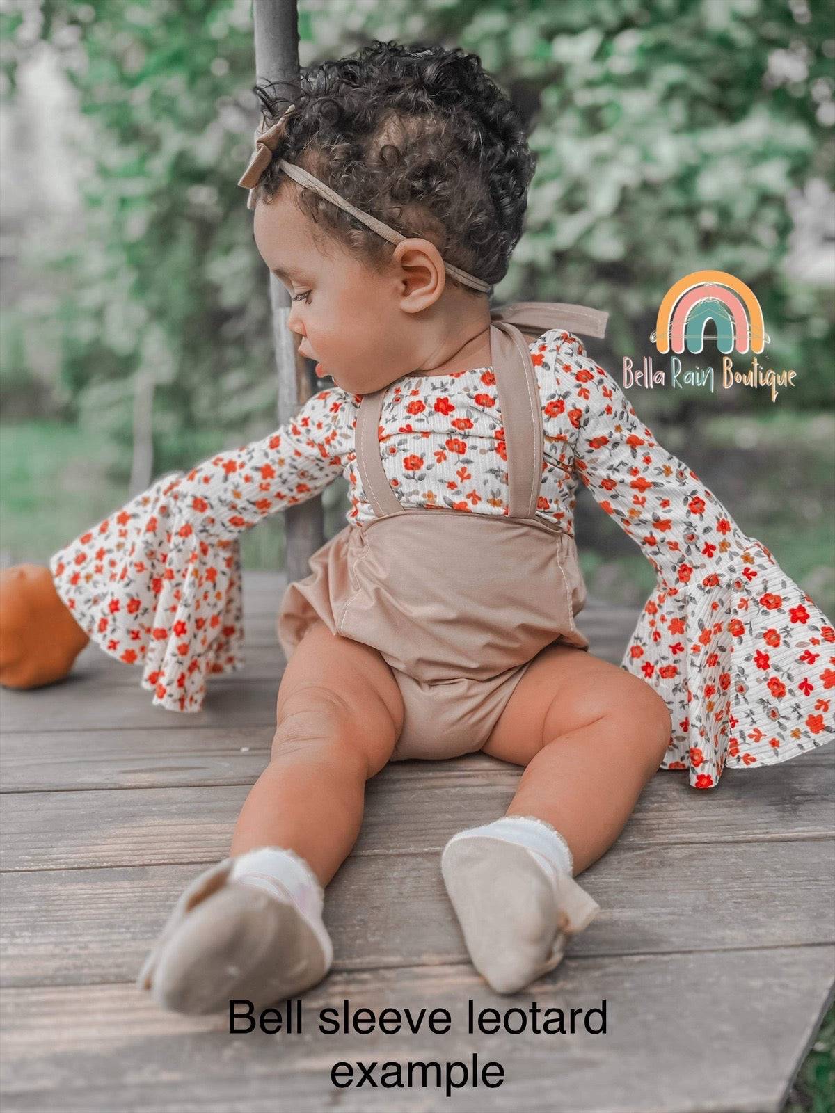 November Mystery BoxNovember style of the month - Leotard & Basic Tee
Boxes include:
- 1 item in the featured style of the month in a mystery print
Mystery boxes are LIMITED ♥️