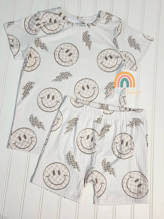 5T Neutral Smiley Basic Tee & Shorts Set