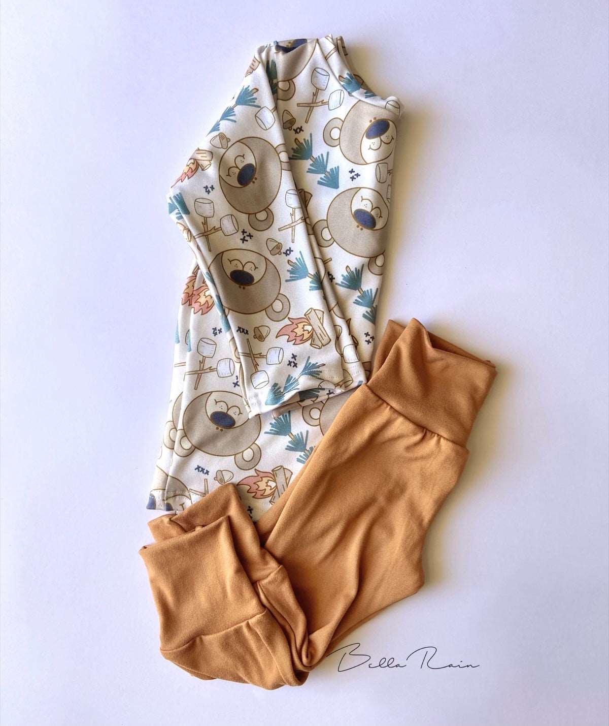 Camping tee and pants