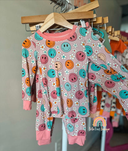 Size 10 Floral Smiley Bamboo Set
