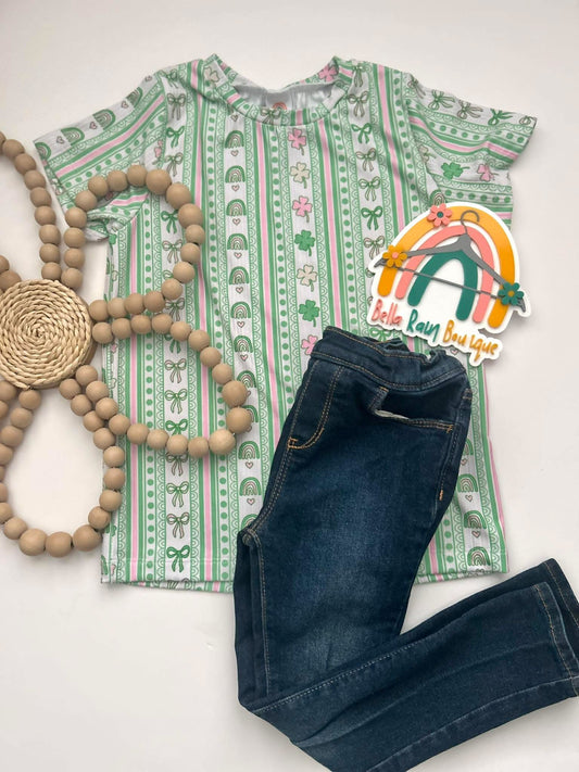 7/8 St. Patrick’s Day Rainbows Tee