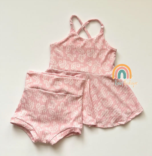 2T Pink paisley peplum and bummies