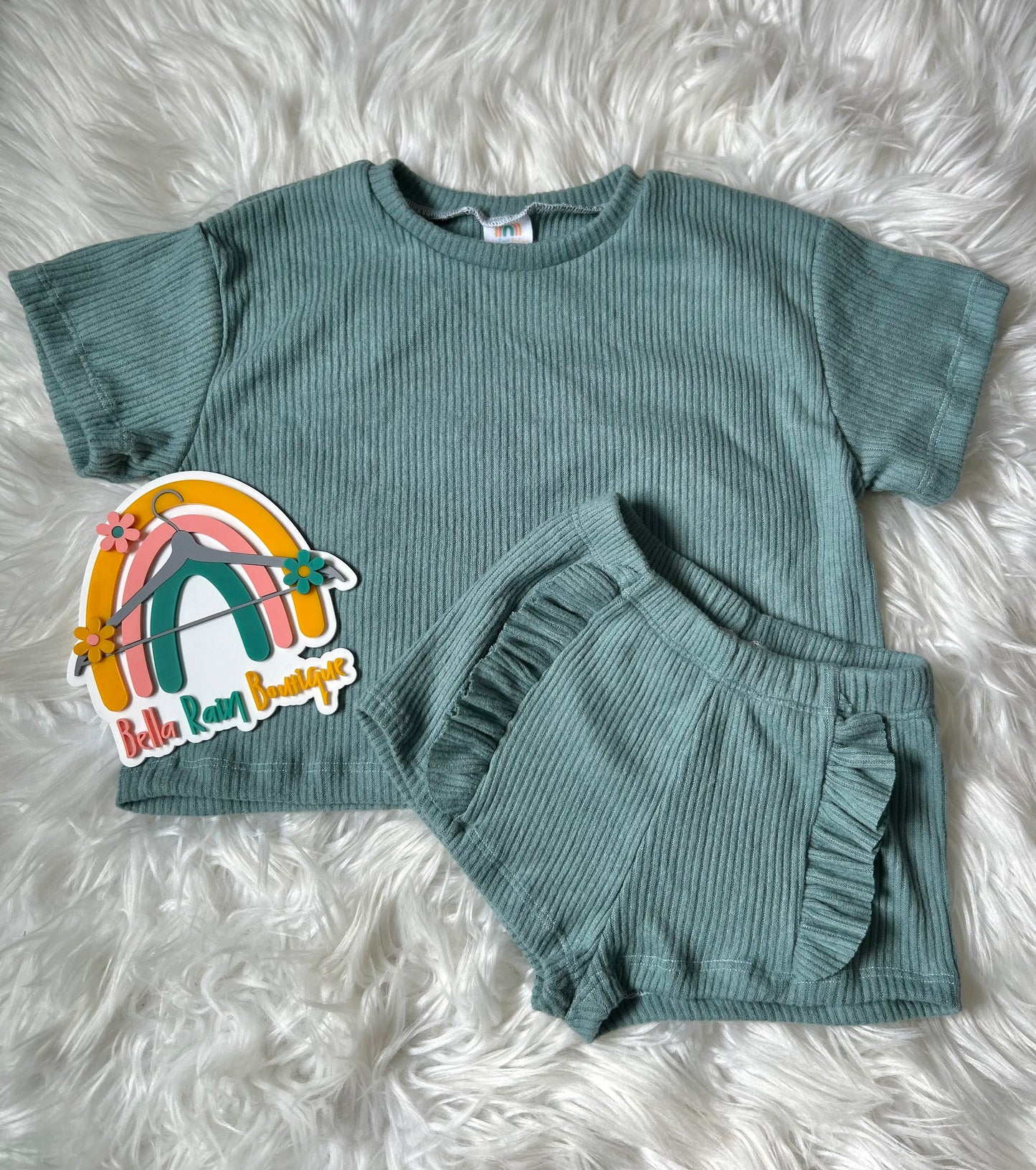 18-24M Oversized Tee & Ruffle Breezy Shorts Set