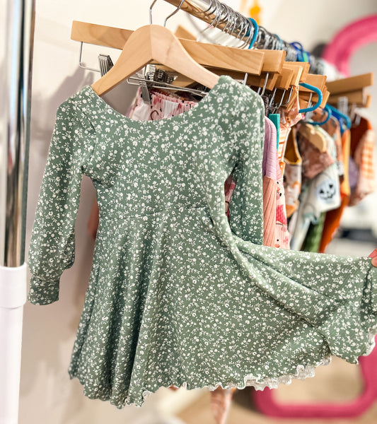 3T twirly fall lettuce hem dress