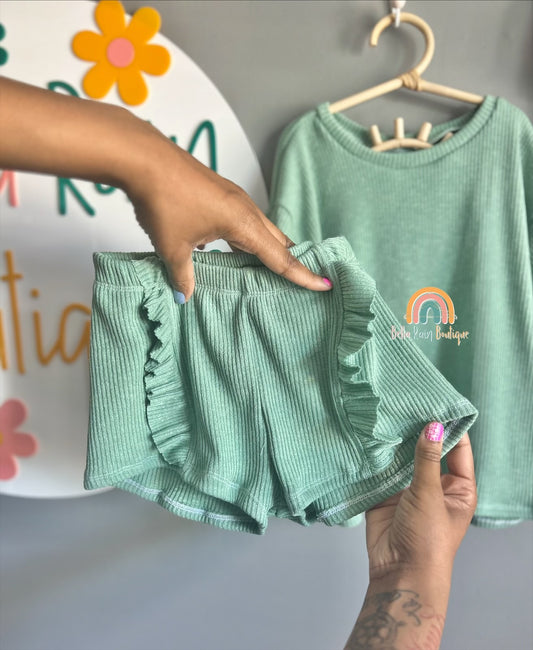 Ready to ship oversized tee & ruffle breezy shorts