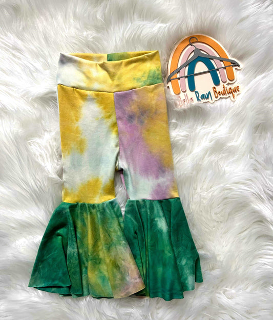 RTS 6/9m Green Tie Dye Bells6/9m green tie dye bells

Care Instructions: *Machine washed cold*Inside-out*Do not use fabric softeners or dry-clean*Hang dry
*Colors may differ slightly due to dif