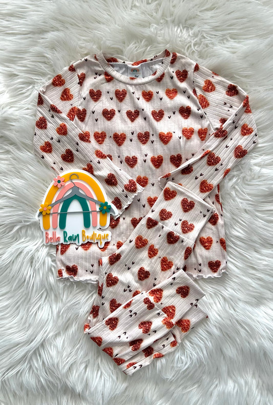 Neutral hearts lounge set